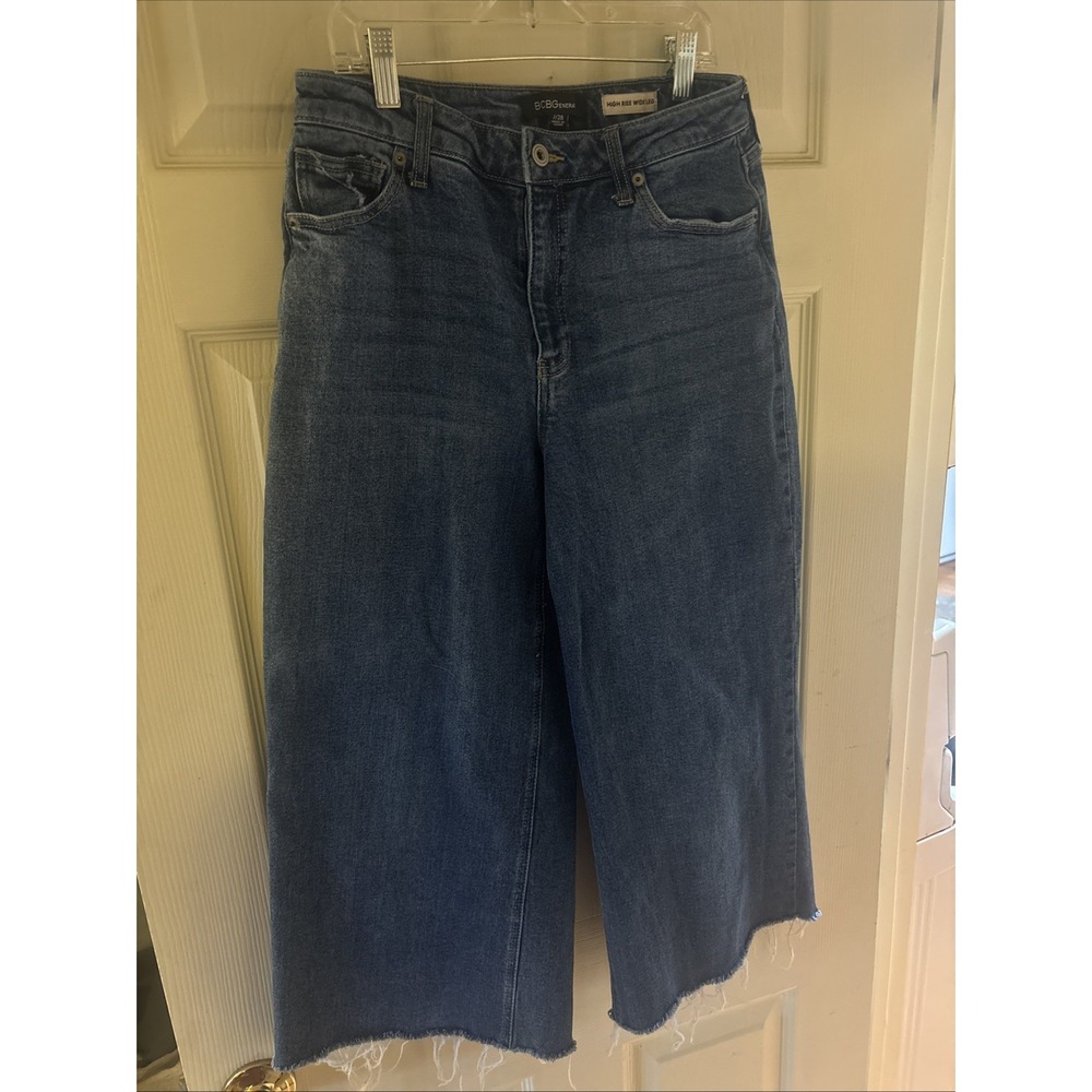 BCBGeneration High Rise Wide Leg Jeans Size 7/28 Capri